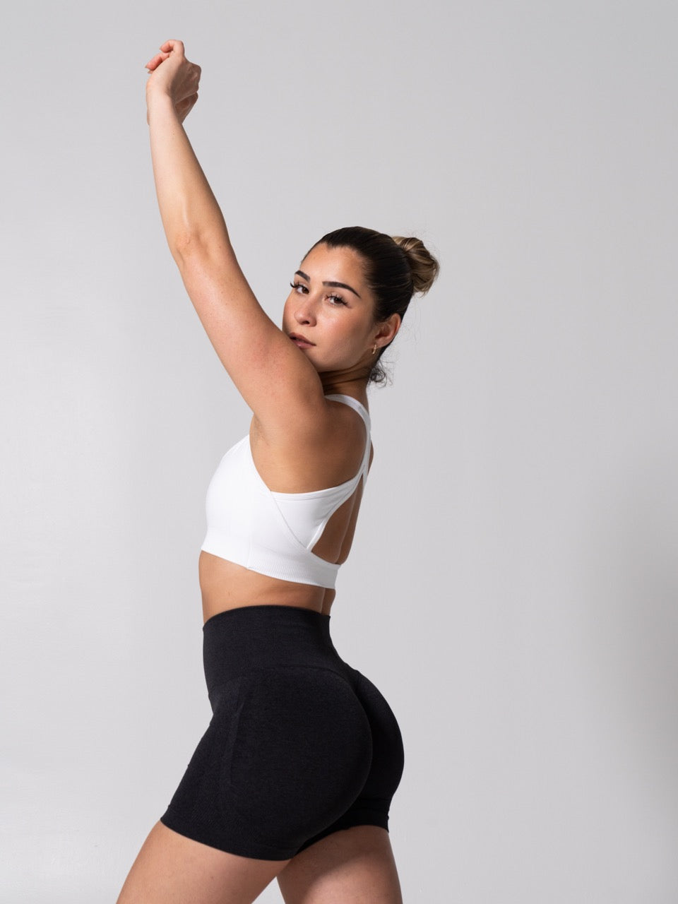 Vida Seamless Sports Bra - White