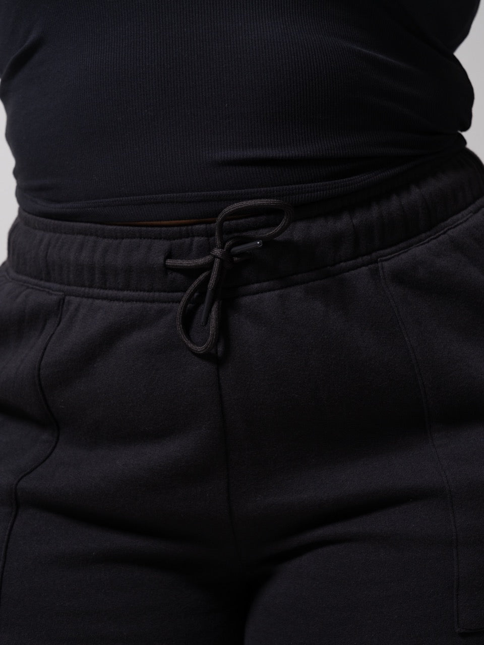 Threads Short - Onyx Black