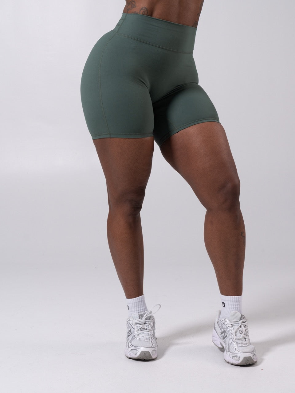 Micro Legacy Short 6