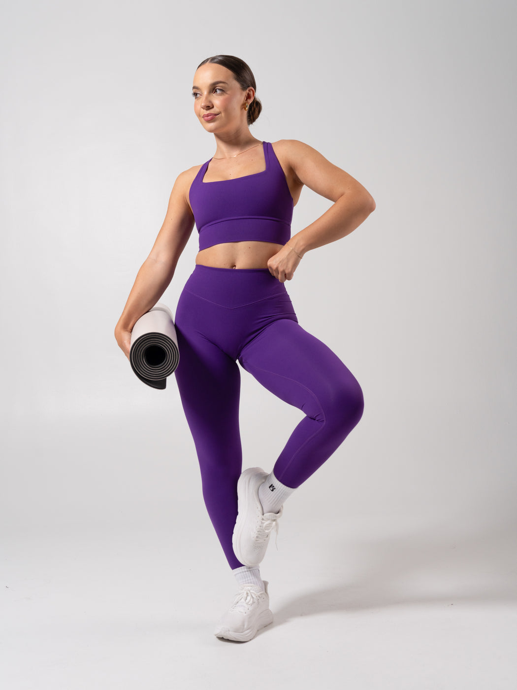 Revolution Sports Bra - Grape Jelly