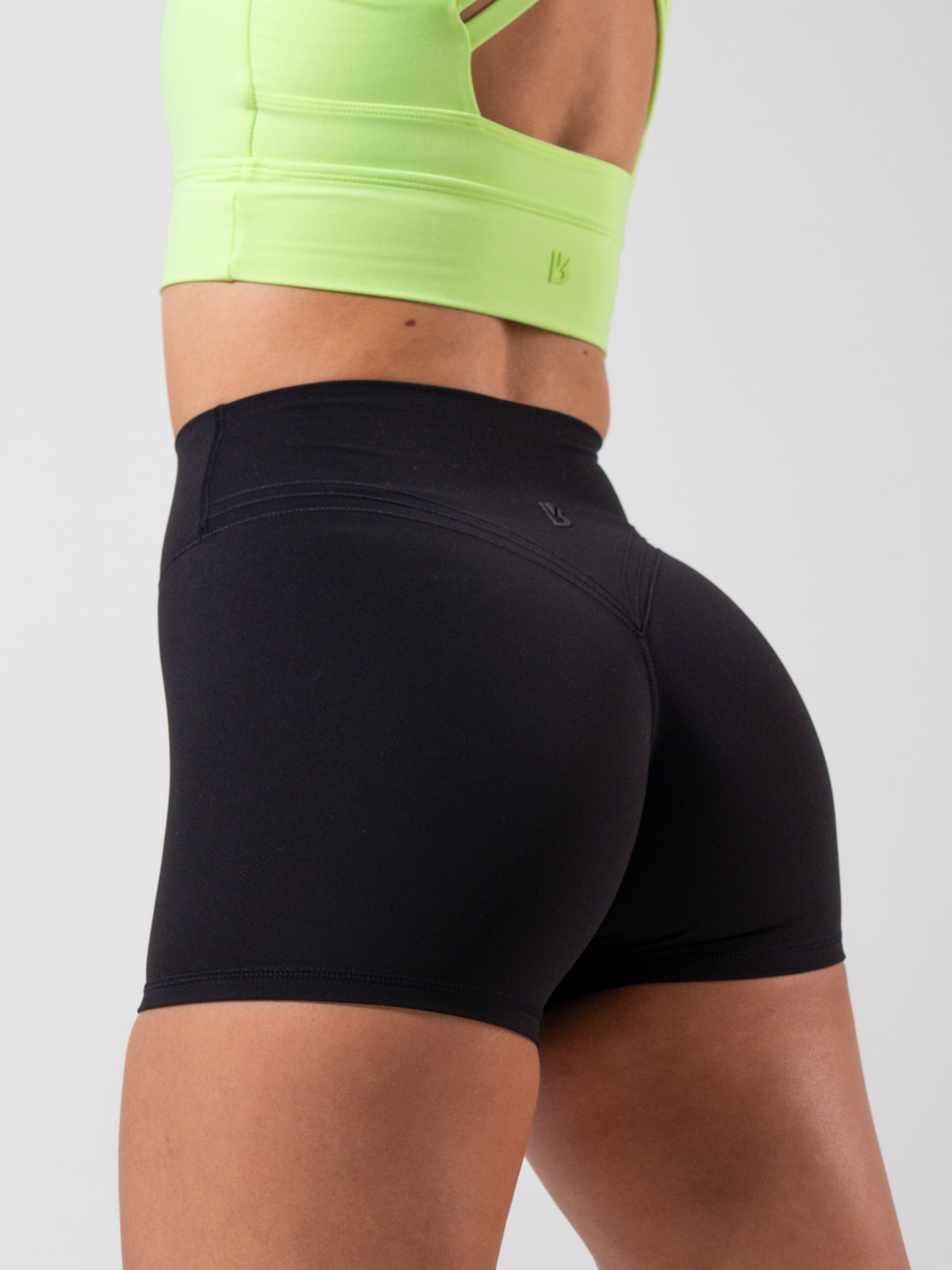 Micro Legacy Short 4" - Onyx Black