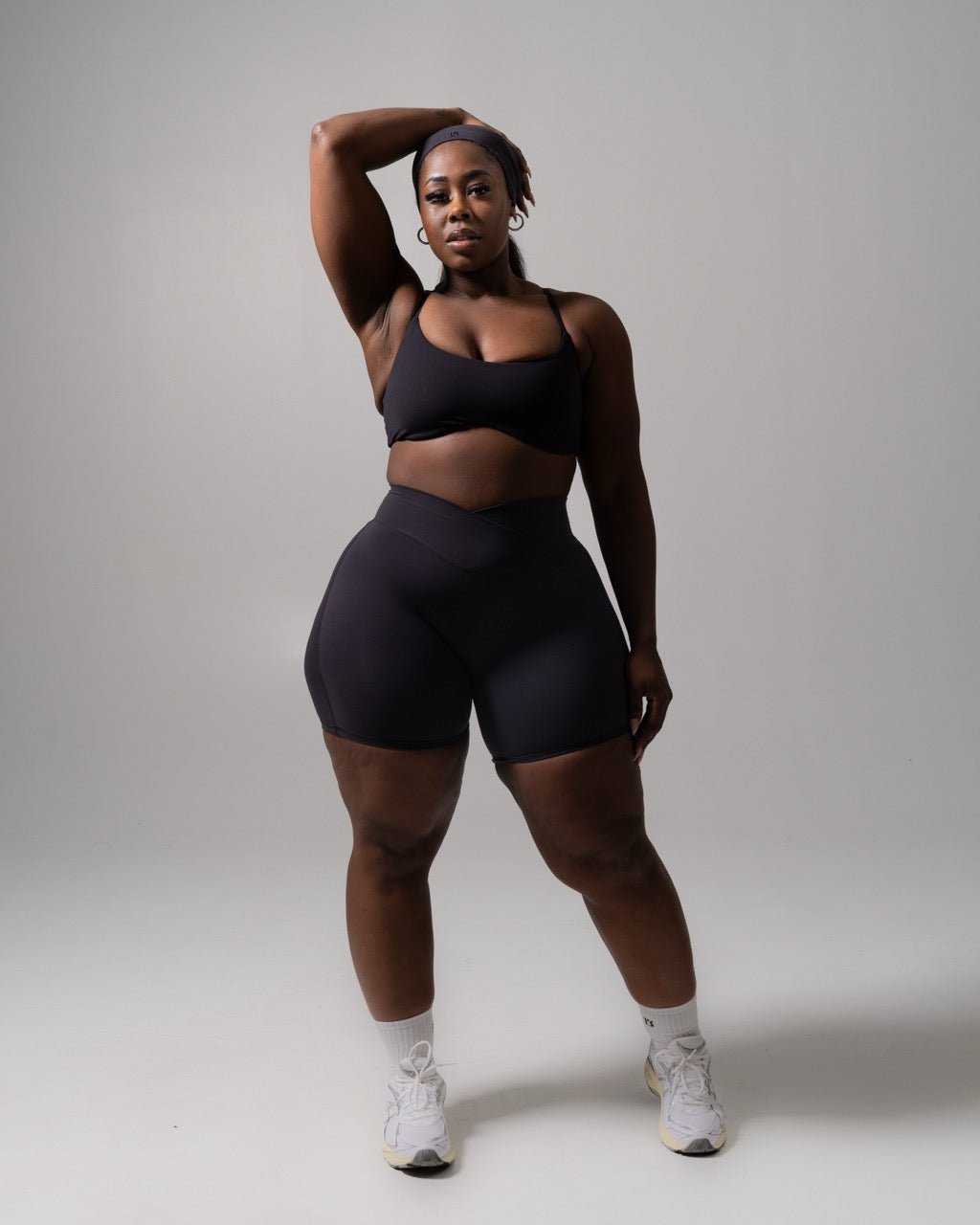 Siren Scrunch Short 7" - Onyx Black