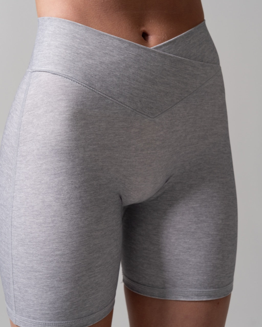 Siren Scrunch Short 7" - Platinum