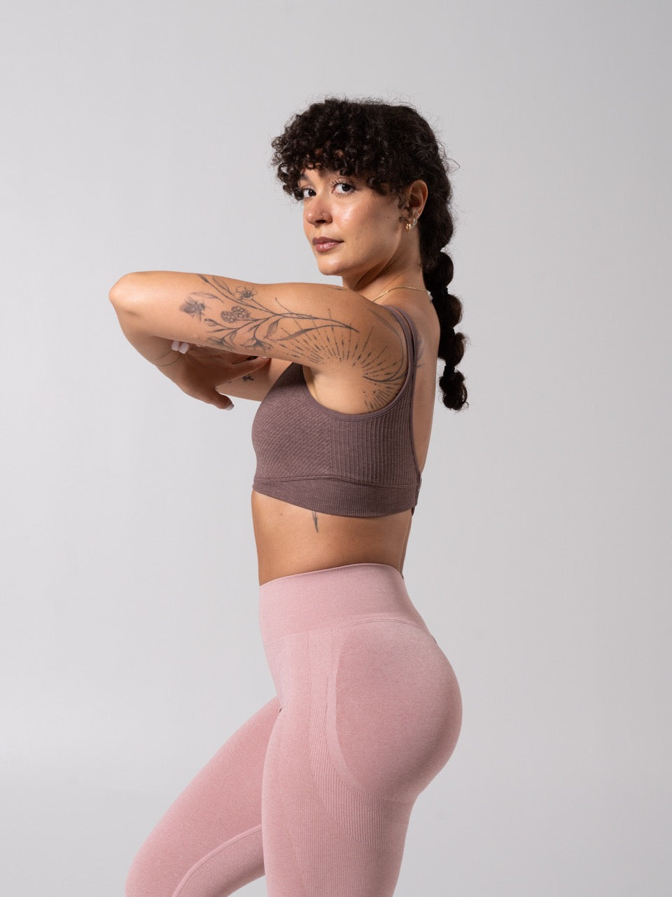 Shape Seamless Sports Bra - Mocha Berry