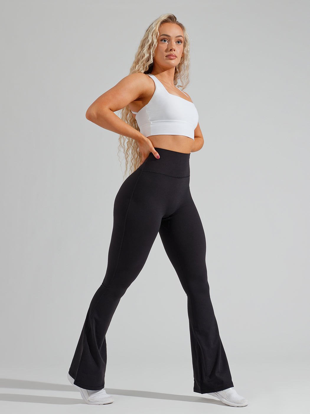 Legacy Flare Legging Onyx Black - Main Image